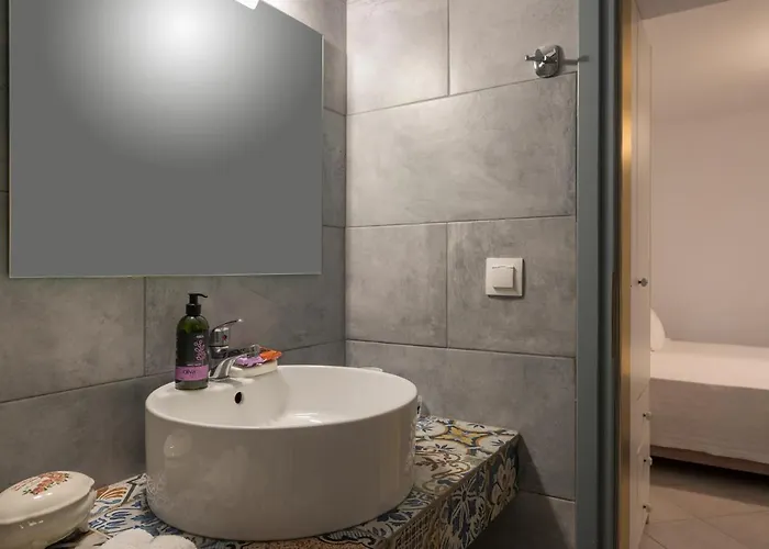 Peraspitaki * 하니아